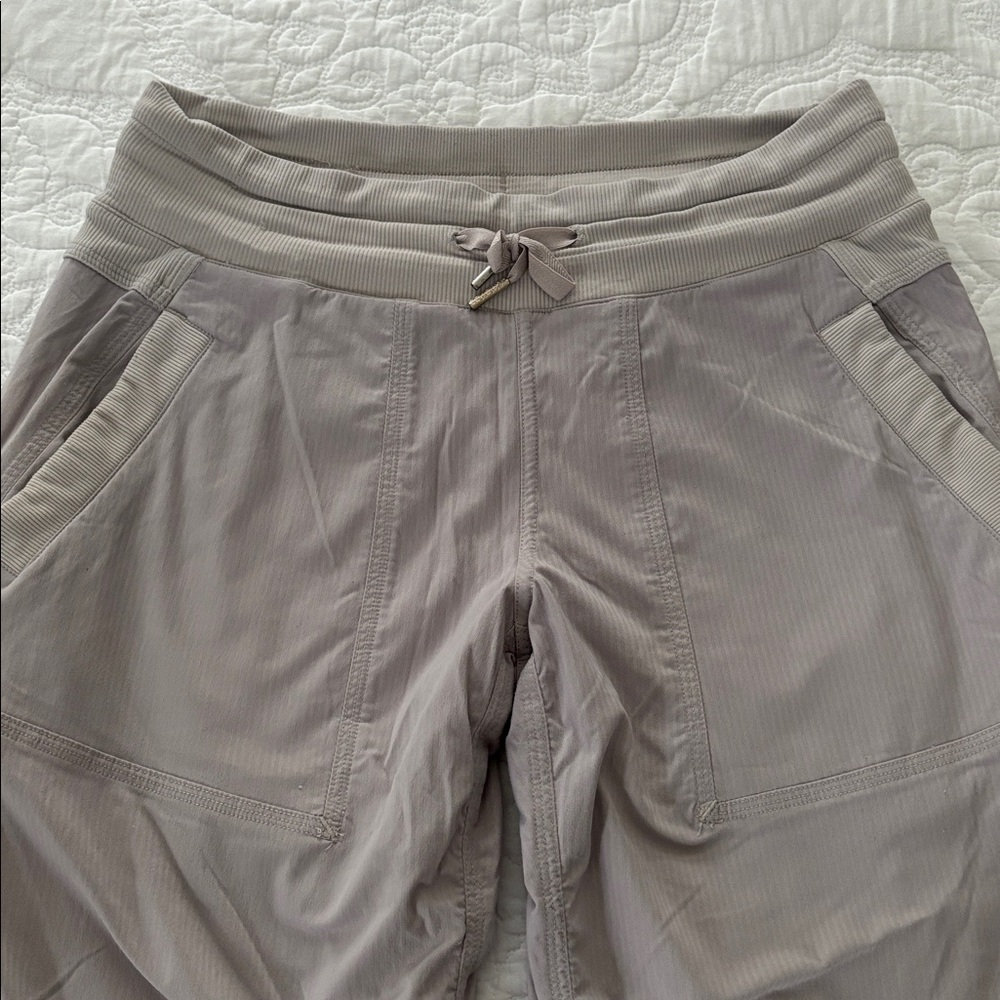 Lululemon Dance Studio Capri Cropped Light Gray Pants Size 4 - Picture 2 of 10